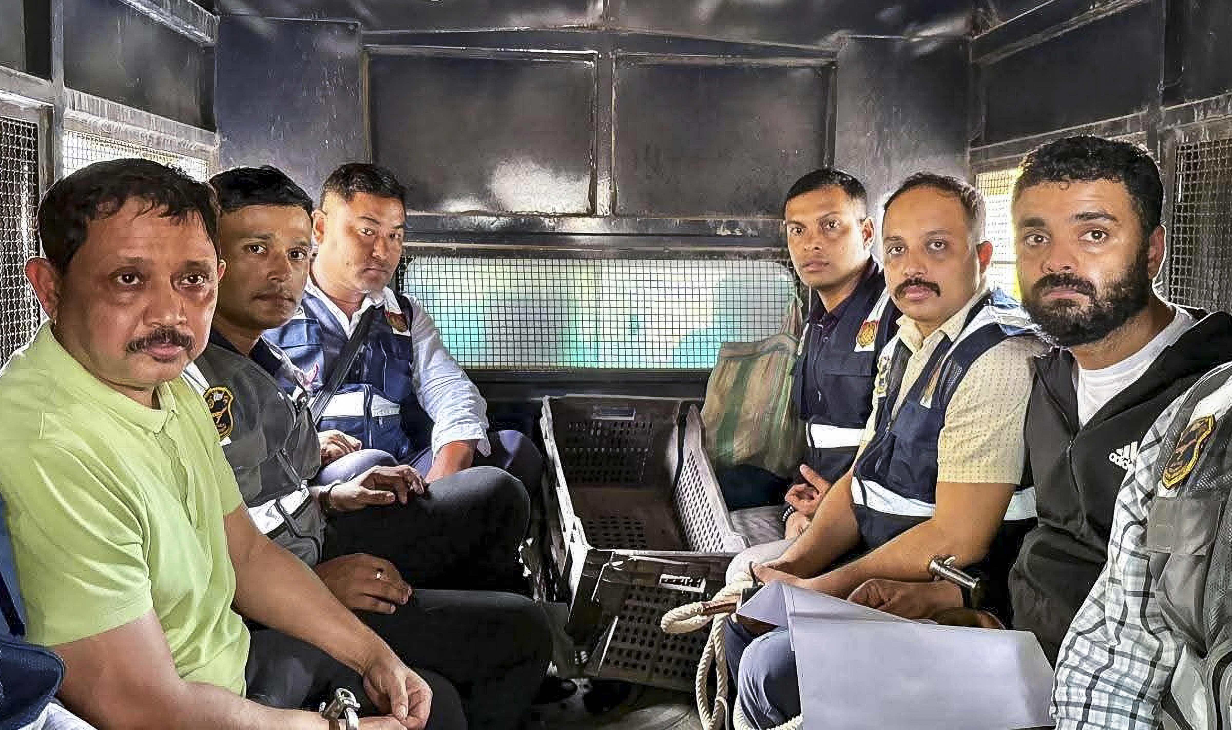 श्यामकनु महंत और मैनेजर सिद्धार्थ शर्मा को 1 अक्टूबर को अरेस्ट किया गया था।